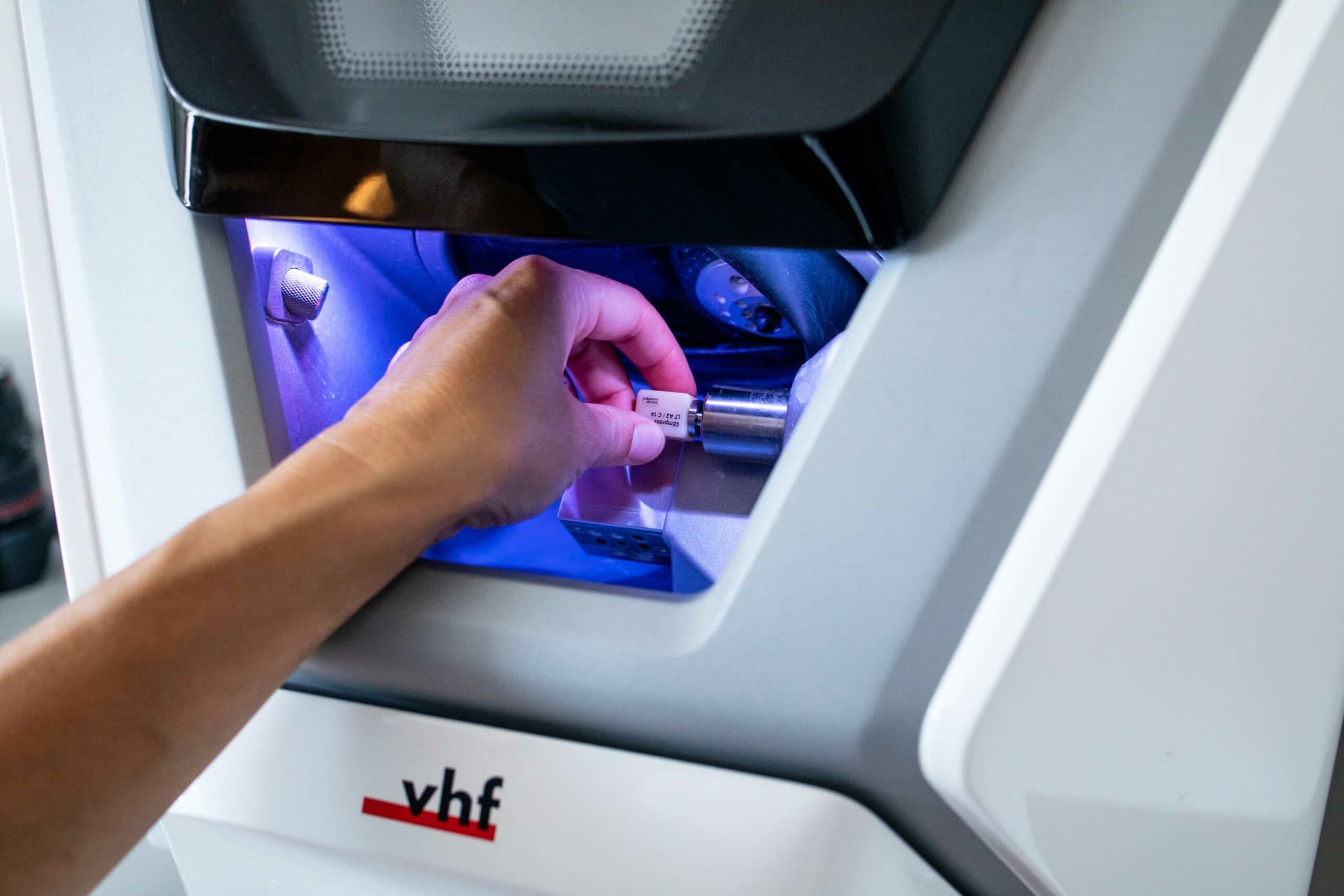 CAD/CAM-Fräseinheit im Praxislabor